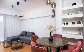 Cozy City Central Flat @ Psila Alonia Square